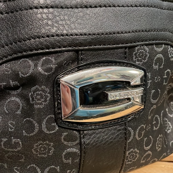 GUESS shoulder bag (not authentic) - Picture 4 of 4